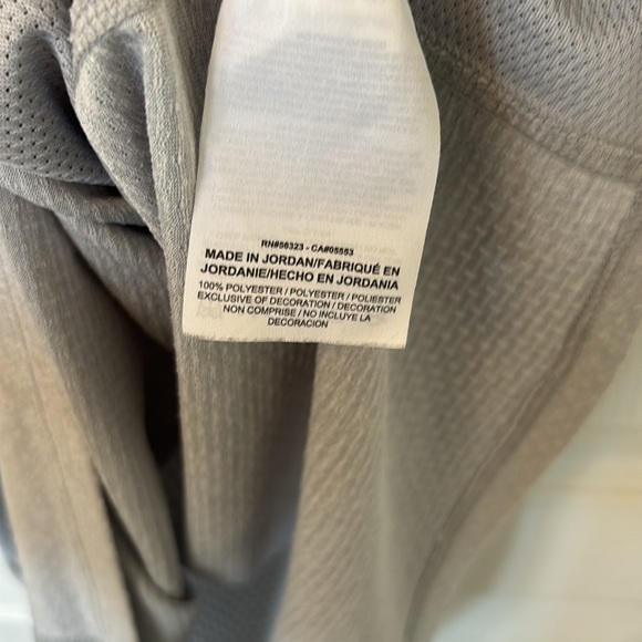 Men’s Nike Dry-Fit Tank - Picture 3 of 4